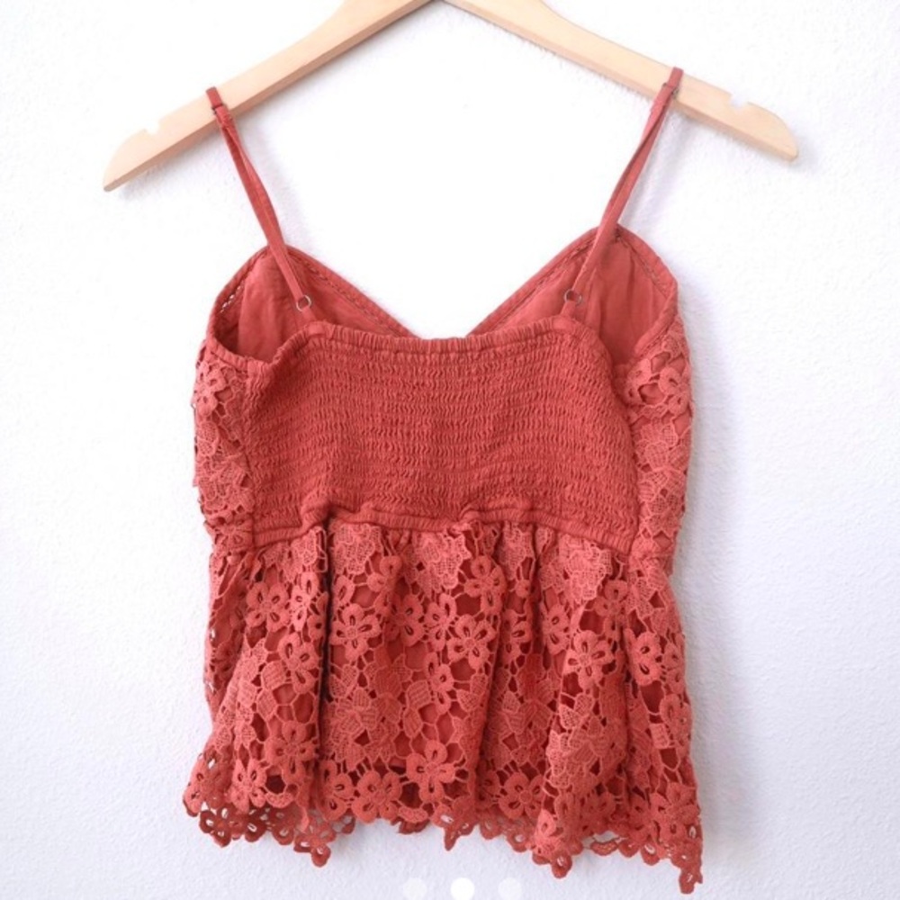 Abercrombie & Fitch Lace Camisoles Rose/ Pink . - Picture 2 of 11
